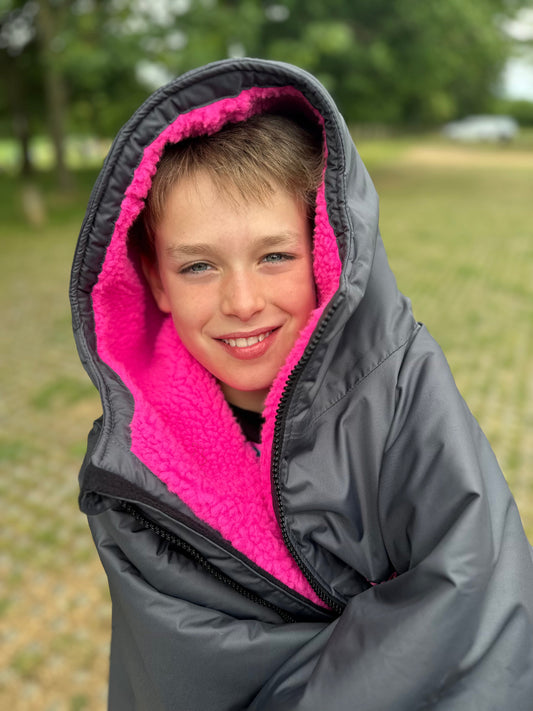 Slate Grey Change Robe with Pink Fleece - Wolfrun