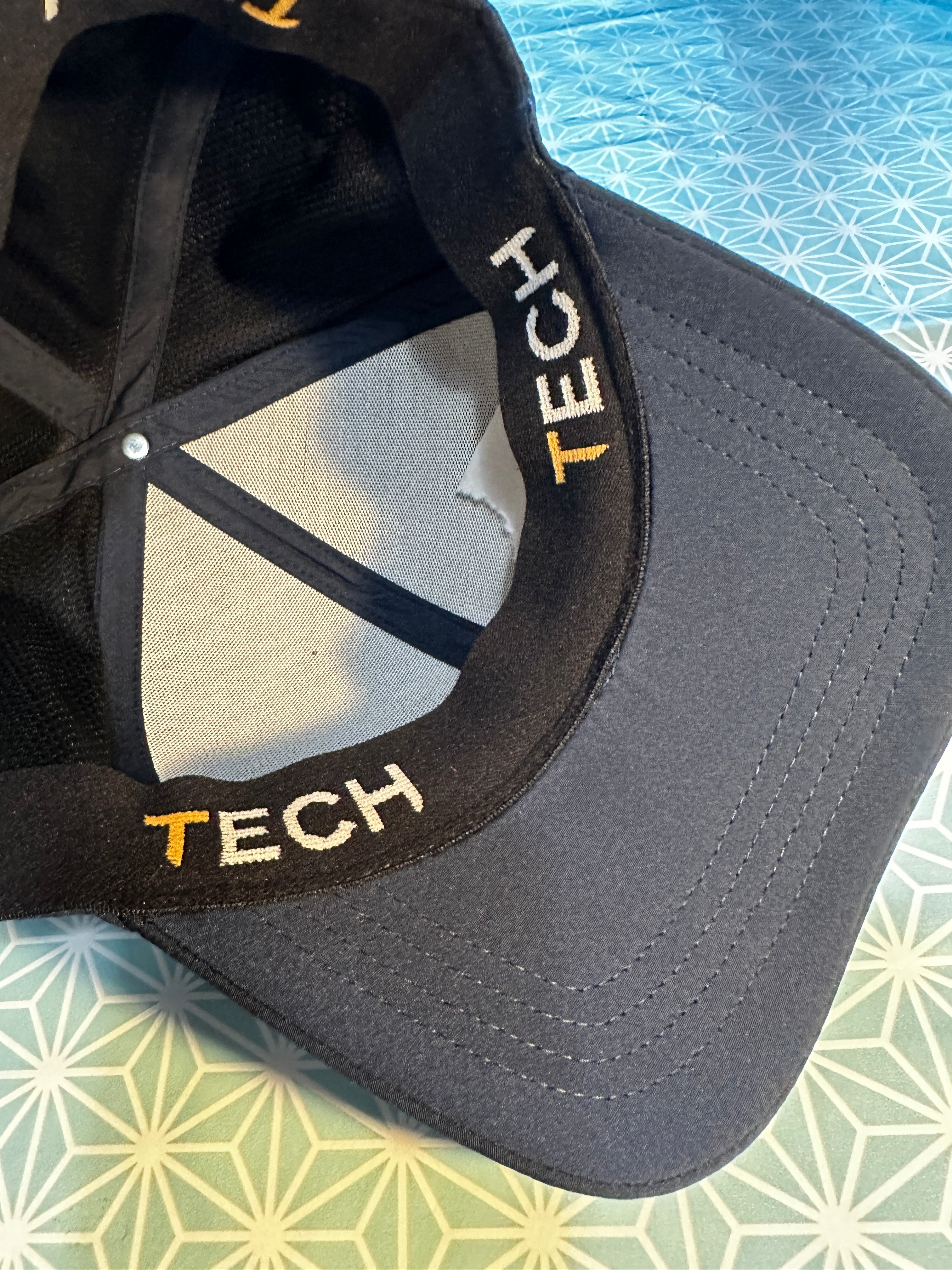 Rugga water resistant cap