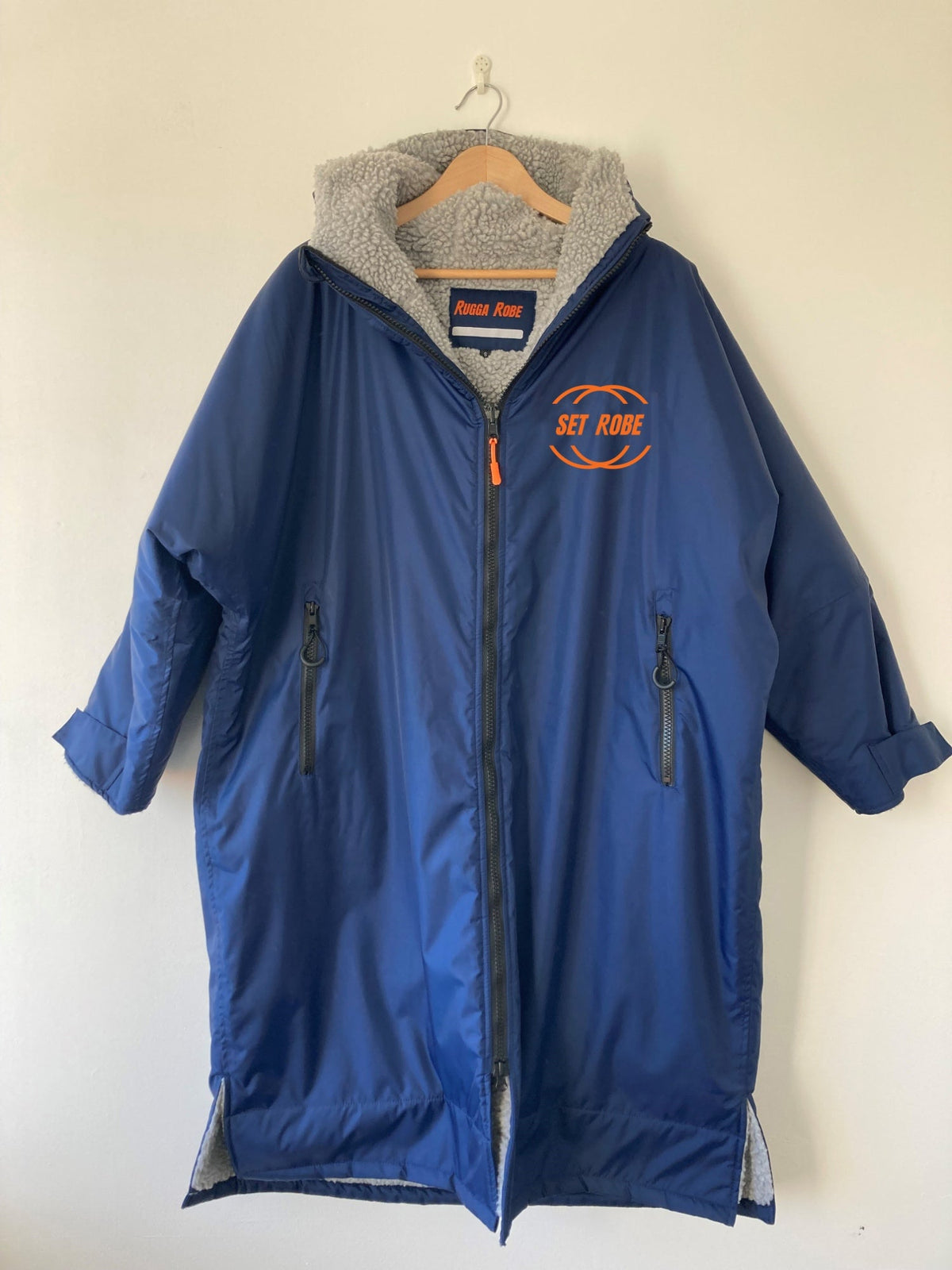 Blue Change Robe with Grey Fleece - Film WiFi
